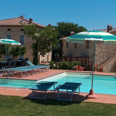 Borgo Il Villino Guest House Casole dʼElsa Exterior foto