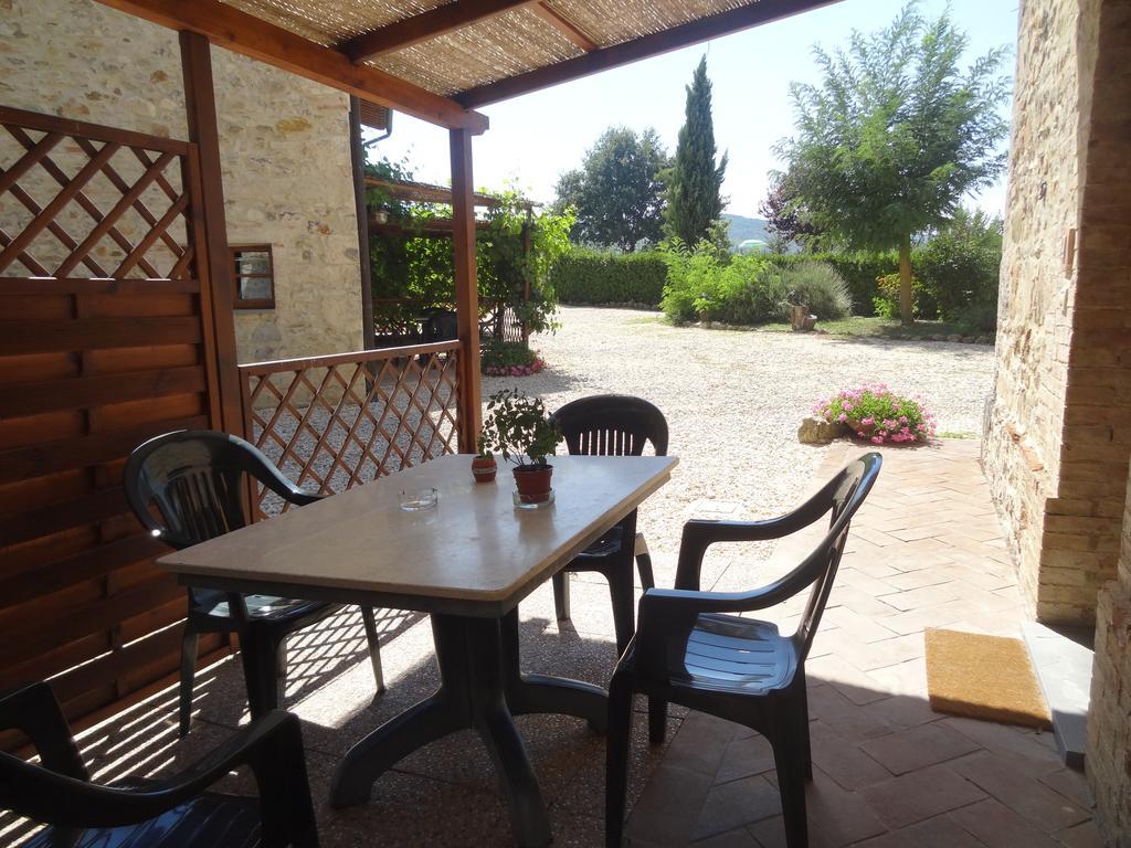 Borgo Il Villino Guest House Casole dʼElsa Cameră foto