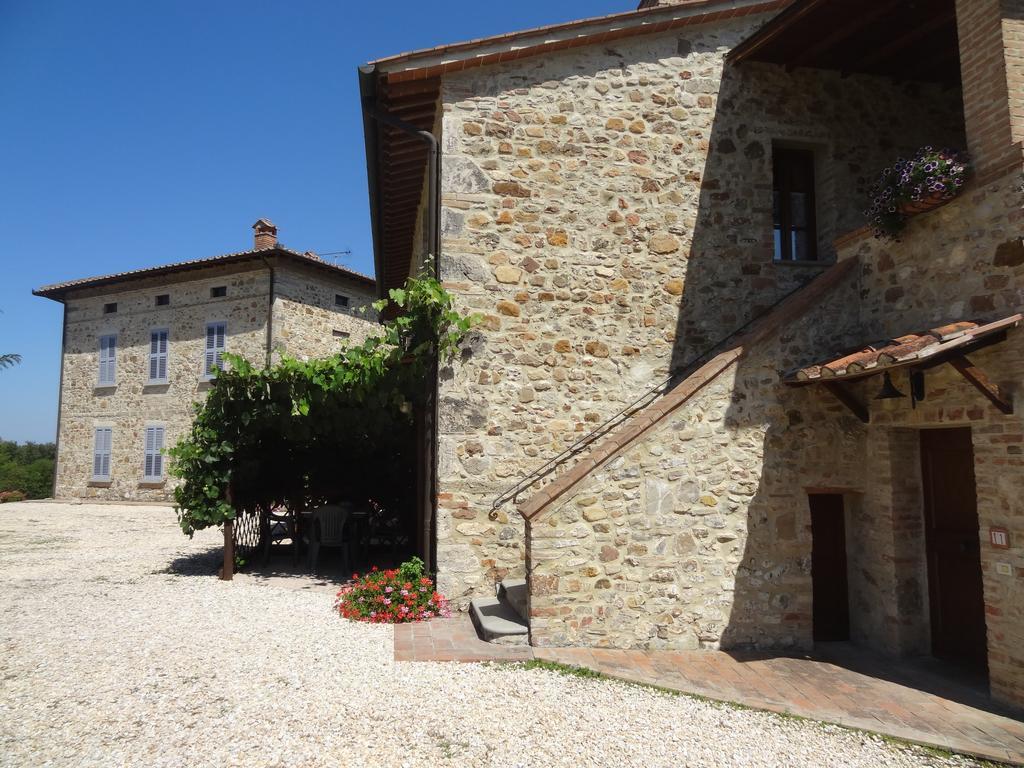 Borgo Il Villino Guest House Casole dʼElsa Exterior foto