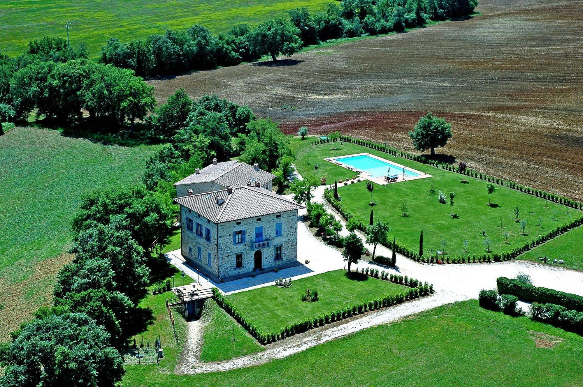 Borgo Il Villino Guest House Casole dʼElsa Exterior foto