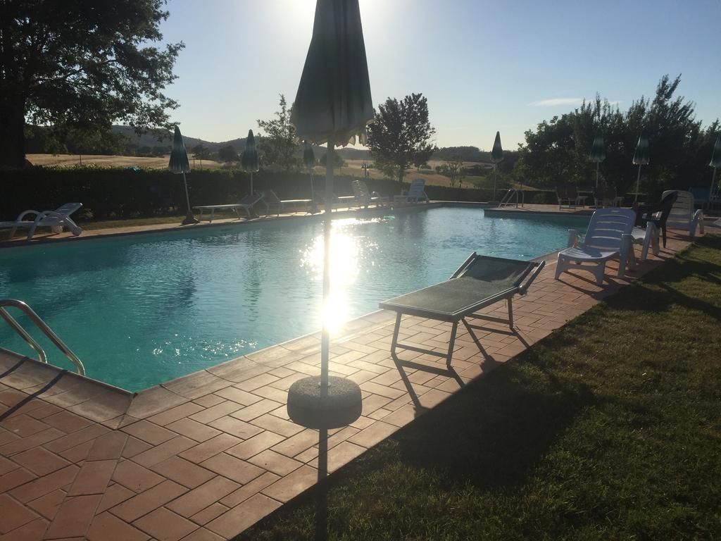 Borgo Il Villino Guest House Casole dʼElsa Exterior foto