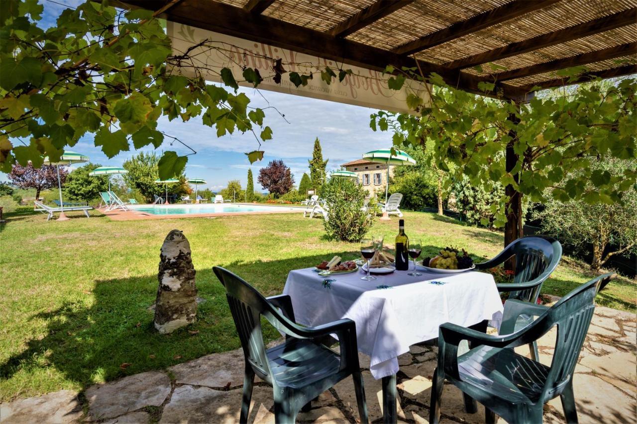 Borgo Il Villino Guest House Casole dʼElsa Exterior foto